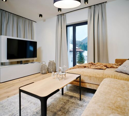 B christian horn alps resorts 2503 22