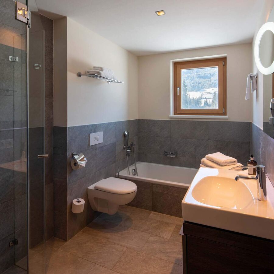 E 2 bedroom apartment pure0175 hdr