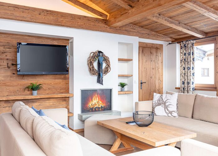 Wohnbereich Penthouse Hahnenkamm - Dorfresort Kitzbühel