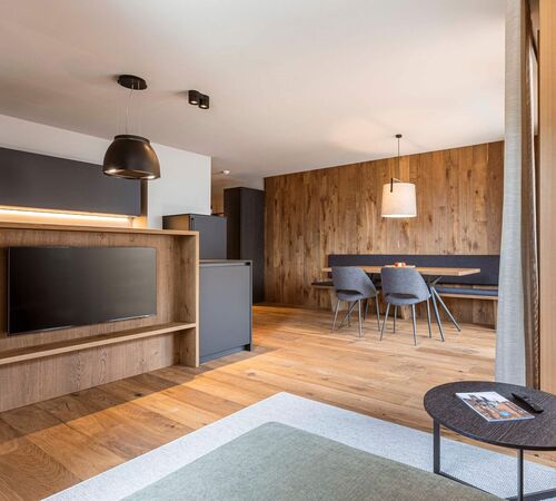 B cwd2 fw08 fta 2406 07