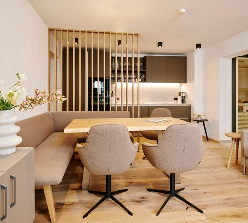 C christian horn alps resorts 2503 68