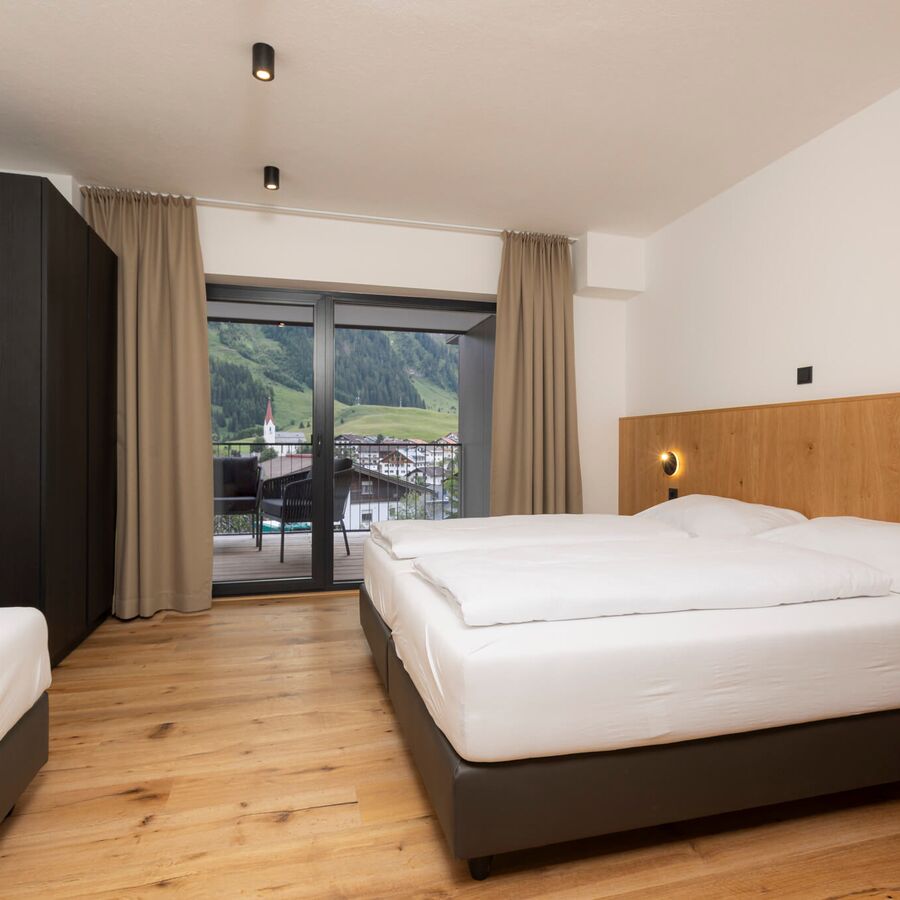 D bbh fw05 fta 2507 08