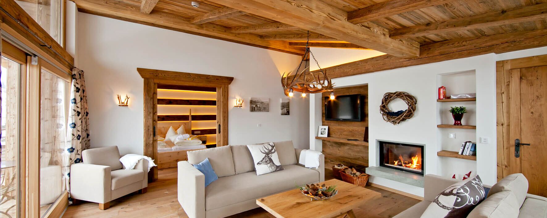 Wohnbereich Penthouse Hahnenkamm - Dorfresort Kitzbühel