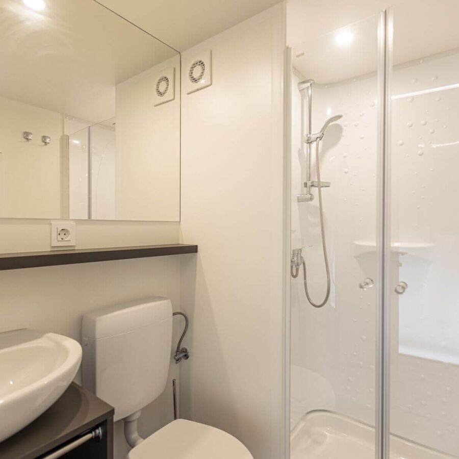 E gvk z safari f fta 0422 08