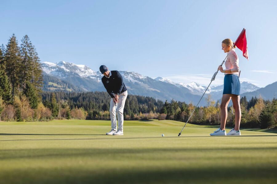 Golf-Packages: Übernachtung inkl. Verpflegung und Greenfees