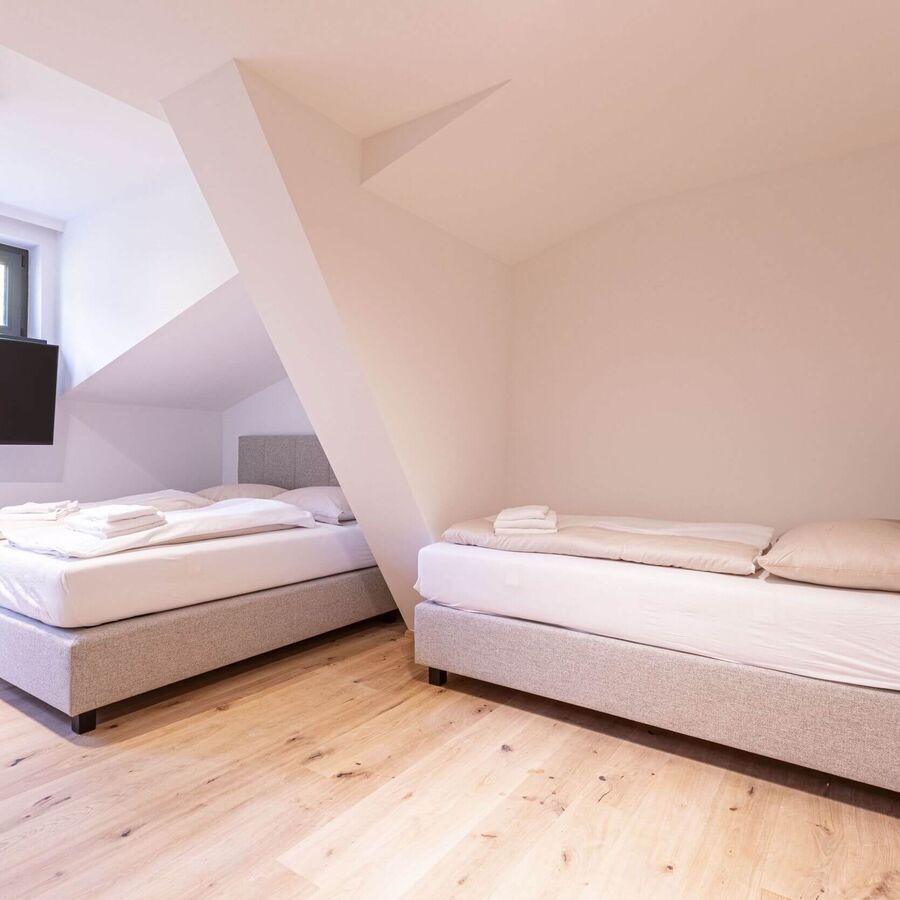 D sbs fw33 fta 2310 07