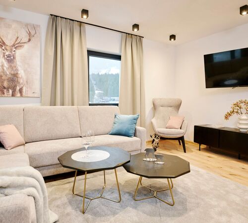 B christian horn alps resorts 2503 17