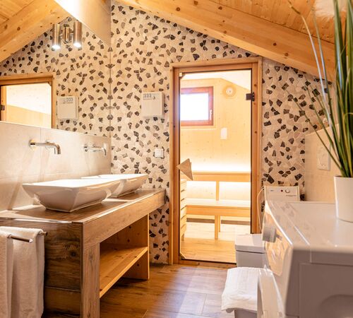 E adw c haus91 fta 1122 01