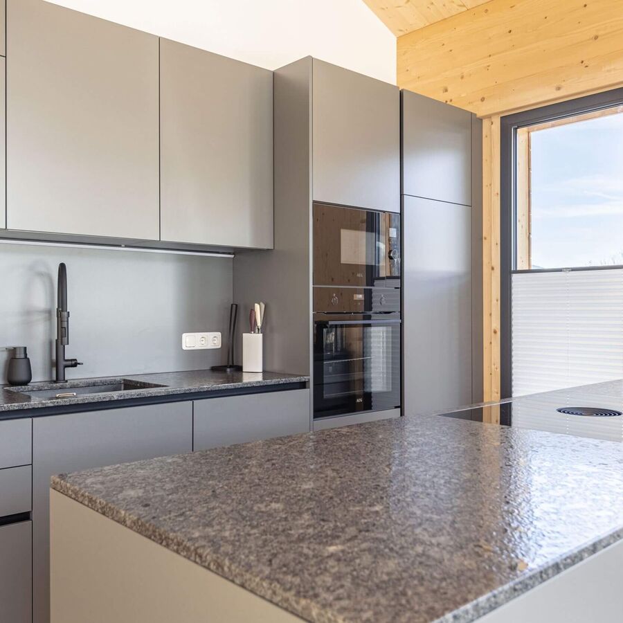 C kpv a penthouse fta 0223 10