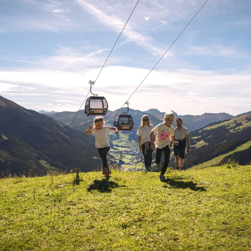 Wanderurlaub mit der Familie in Saalbach Hinterglemm (c) saalbach.com