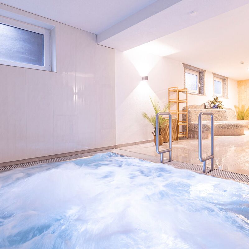 Pool Zugspitz Suites Lermoos