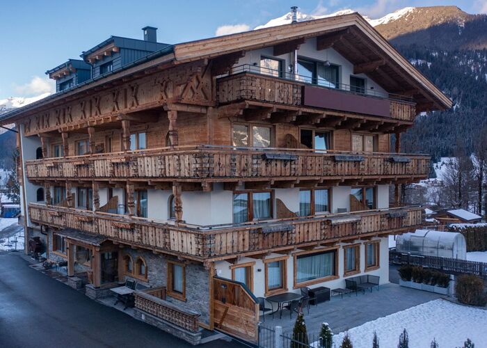 Zugspitz Suites Lermoos by ALPS RESORTS